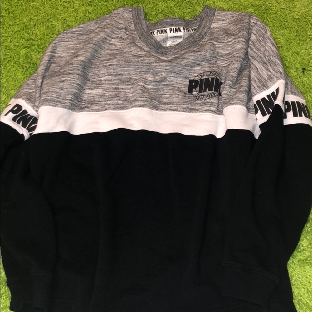 Adorable Pink sweatshirt. So comfy! Size S